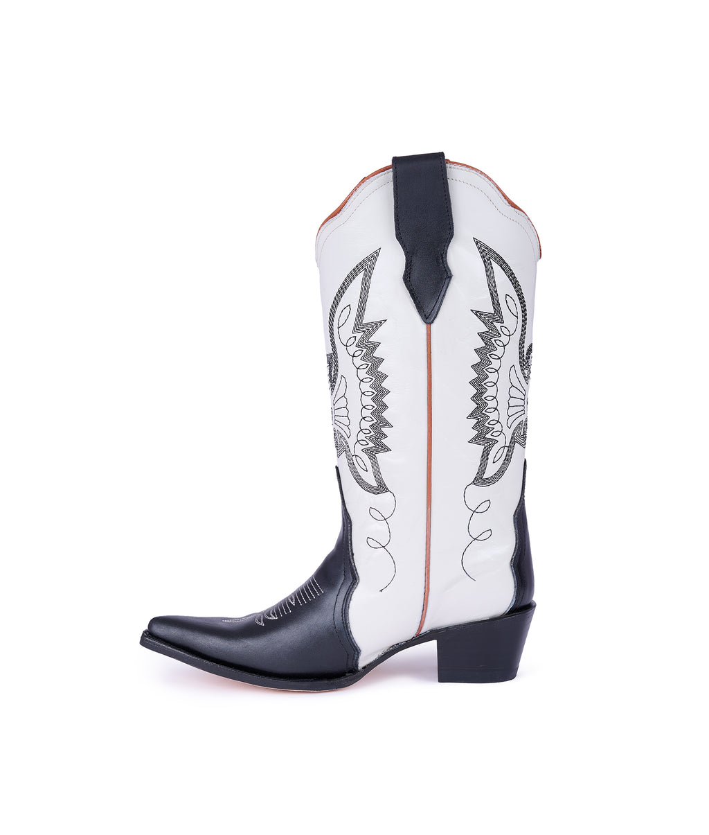 Jornada Duo Bone and Black Boots