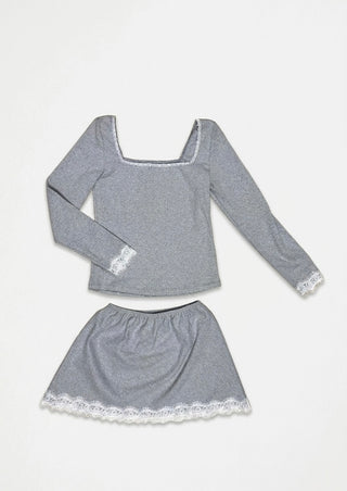 Set Gris con Encaje (Sample)