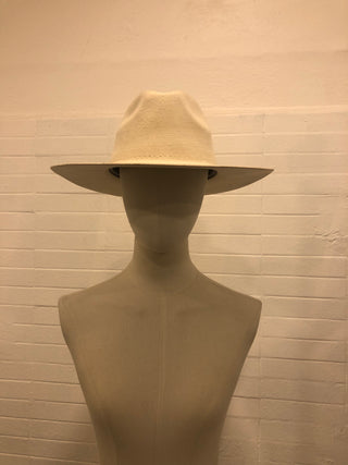 Indiana Hueso (Sample)