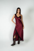 Slip Dress Asimétrico Tinto
