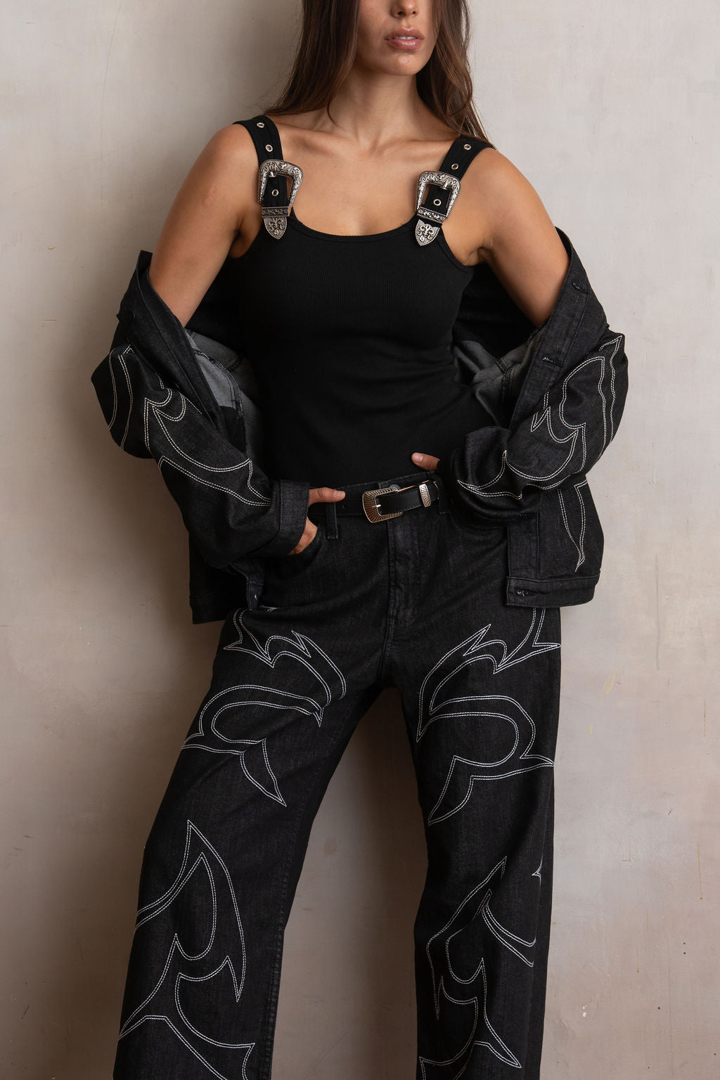 Black Buckle Body