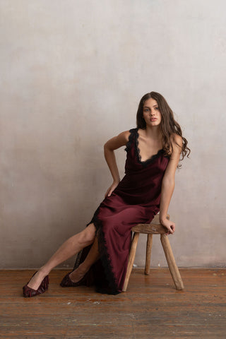 Slip Dress Asimétrico Tinto
