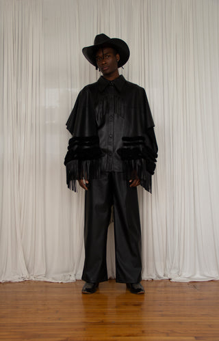 Poncho de Cuero Negro